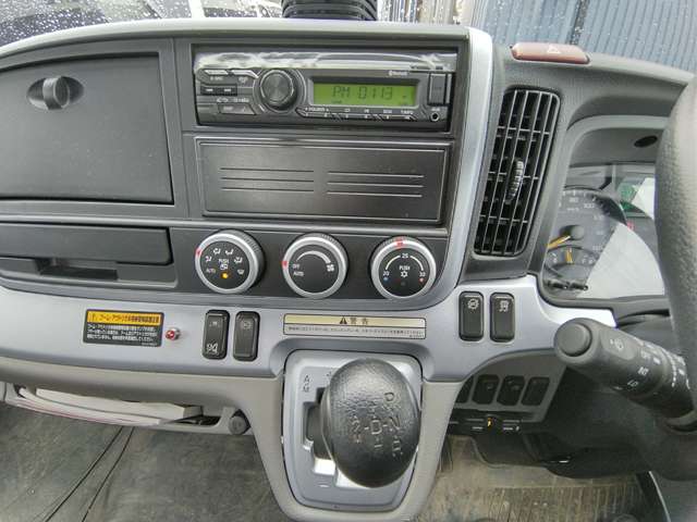 三菱フソウ キャンター ３．０ＤＴクレーン付平ボディ R3年 (関東) 99