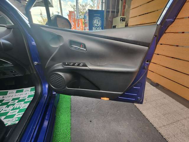 トヨタ プリウス １．８ Ｓ ツーリングセレクション H28年 (九州・沖縄) 99