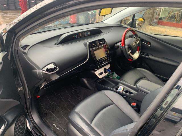 トヨタ プリウス １．８ Ｓ ツーリングセレクション H29年 (東北) 99