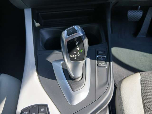 ＢＭＷ １シリーズ １１８ｉ　スタイル H27年 (近畿) 99