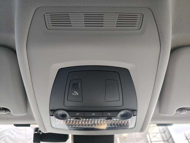 ＢＭＷ ５シリーズ ５２３ｉ　ラグジュアリー H27年 (近畿) 99