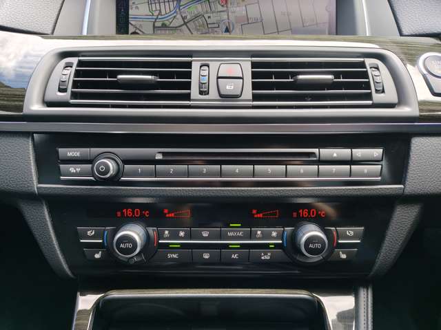 ＢＭＷ ５シリーズ ５２３ｉ　ラグジュアリー H27年 (近畿) 99