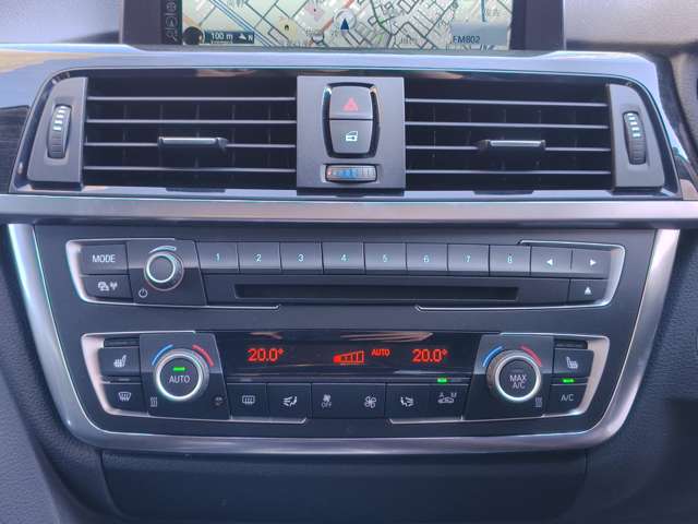 ＢＭＷ ３シリーズ ３２０ｄ　ラグジュアリー H27年 (近畿) 99