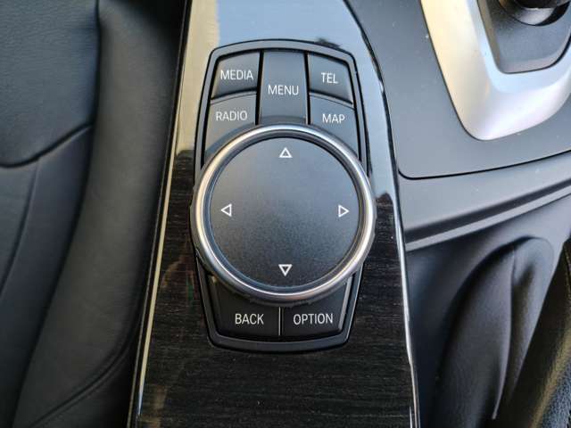 ＢＭＷ ３シリーズ ３２０ｄ　ラグジュアリー H27年 (近畿) 99