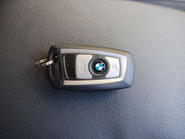 ＢＭＷ ３シリーズ ３２０ｄ　ラグジュアリー H27年 (近畿) 99
