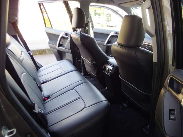 トヨタ ランドクルーザープラド ２．８ ＴＸ ディーゼルターボ ４ＷＤ H28年 (東海) 99