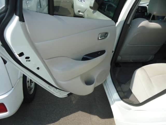 日産 リーフ Ｘ H23年 (甲信越・北陸) 99