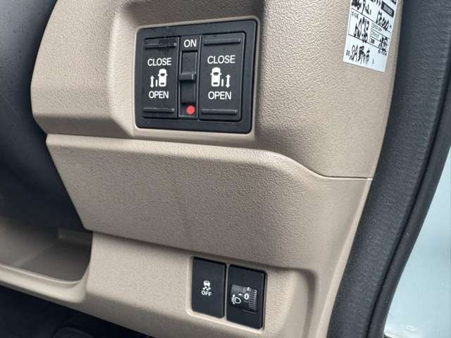 ホンダ Ｎ　ＢＯＸ ジョイ ６６０ ターボ ２トーン ４ＷＤ R6年 () 99