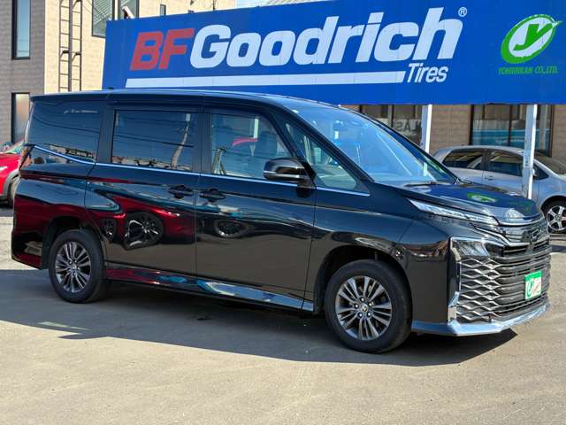 トヨタ ヴォクシー １．８ ハイブリッド Ｓ－Ｚ Ｅ－ＦＯＵＲ ４ＷＤ R4年 (北海道) 99