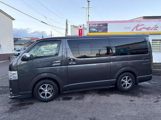 トヨタ レジアスエースバン ２．８ スーパーＧＬ ロングボディ ディーゼルターボ ４ＷＤ R1年 (北海道) 99