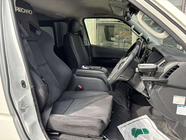 トヨタ ハイエースバン ２．８ スーパーＧＬ ダークプライム ロングボディ ディーゼルターボ H30年 (九州・沖縄) 99
