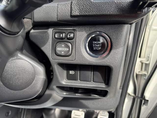 トヨタ ハイエースバン ２．８ スーパーＧＬ ダークプライム ロングボディ ディーゼルターボ H30年 (九州・沖縄) 99