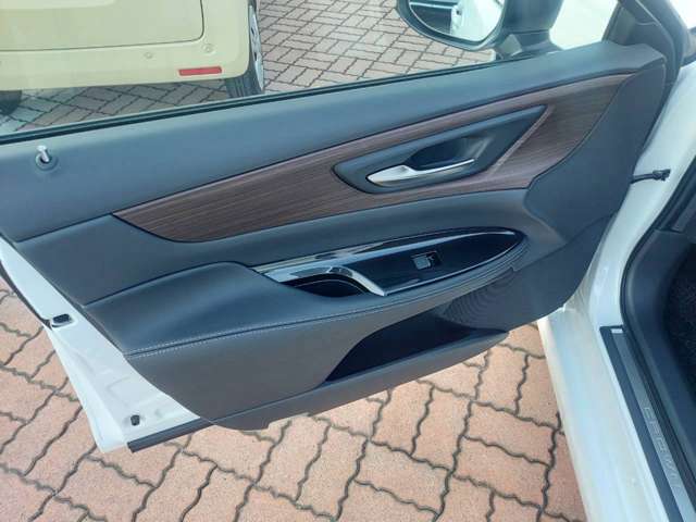 トヨタ クラウン ２．５ Ｚ ハイブリッド車 R8年 () 99