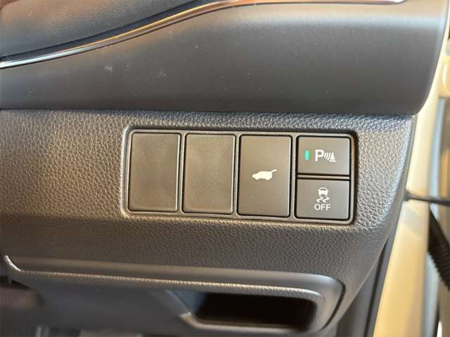 ホンダ ヴェゼル １．５ Ｅ：ＨＥＶ Ｚ R8年 () 99