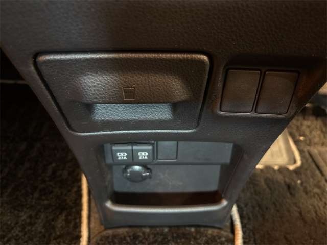 トヨタ ヴォクシー ２．０ ＺＳ 煌ＩＩＩ R3年 (近畿) 99