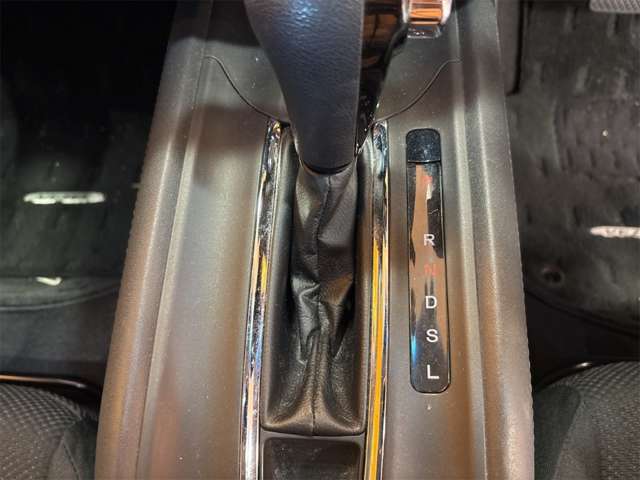 ホンダ ヴェゼル １．５ Ｘ ホンダセンシング H29年 (近畿) 99