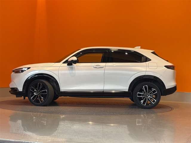 ホンダ ヴェゼル １．５ Ｅ：ＨＥＶ Ｚ R3年 (近畿) 99