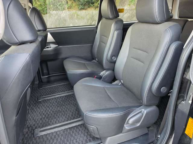トヨタ ヴォクシー ２．０ ＺＳ 煌Ｚ ４ＷＤ H25年 (関東) 99