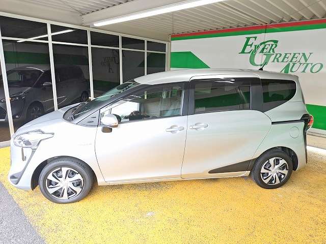 トヨタ シエンタ　ハイブリッド ハイブリッド １．５ Ｇ クエロ R2年 (関東) 99