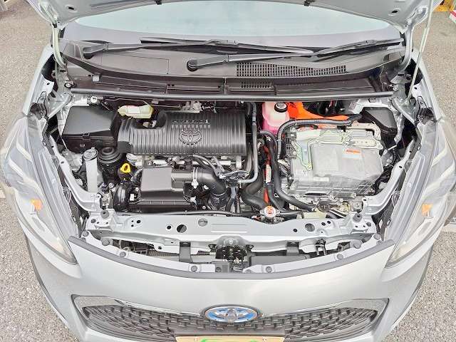 トヨタ シエンタ　ハイブリッド ハイブリッド １．５ Ｇ クエロ R2年 (関東) 99