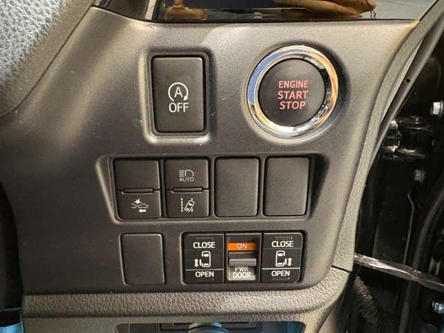 トヨタ ヴォクシー ２．０ ＺＳ 煌ＩＩ R1年 () 99