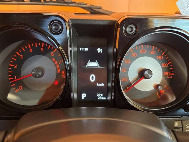スズキ ジムニー　ノマド １．５ ＦＣ ４ＷＤ R8年 () 99