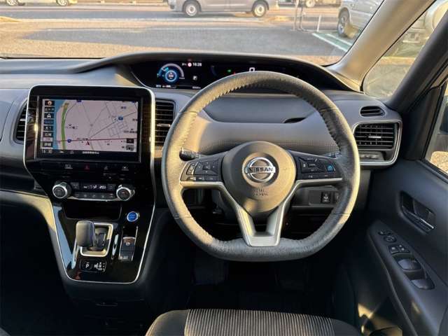 日産 セレナ １．２ Ｅ－ＰＯＷＥＲ ハイウェイスター Ｖ R3年 () 99