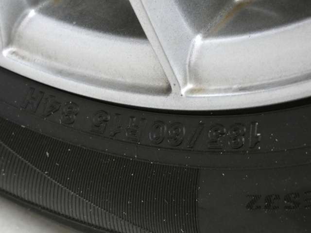 トヨタ ヤリス １．５ ハイブリッド Ｇ Ｅ－ＦＯＵＲ ４ＷＤ R4年 (東北) 99