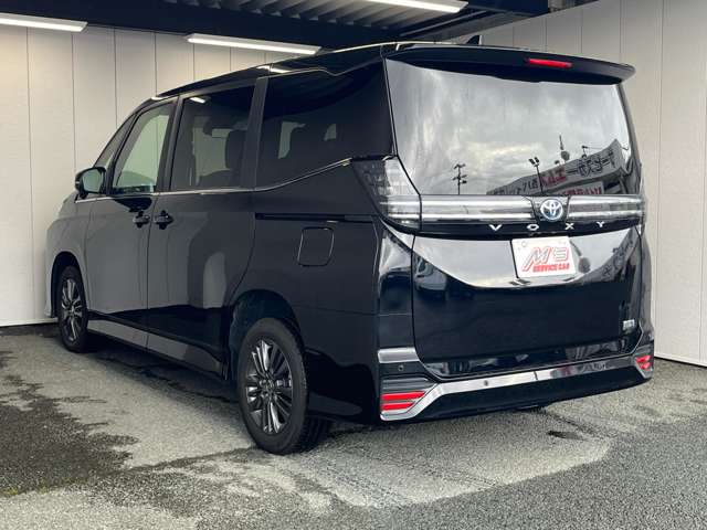 トヨタ ヴォクシー １．８ ハイブリッド Ｓ－Ｚ Ｅ－ＦＯＵＲ ４ＷＤ R7年 (東北) 99