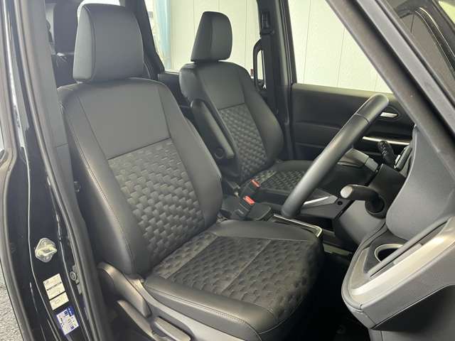 トヨタ ヴォクシー １．８ ハイブリッド Ｓ－Ｚ Ｅ－ＦＯＵＲ ４ＷＤ R7年 (東北) 99