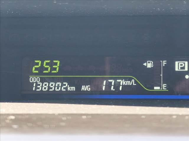 トヨタ プリウスΑ １．８ Ｓ H23年 (関東) 99