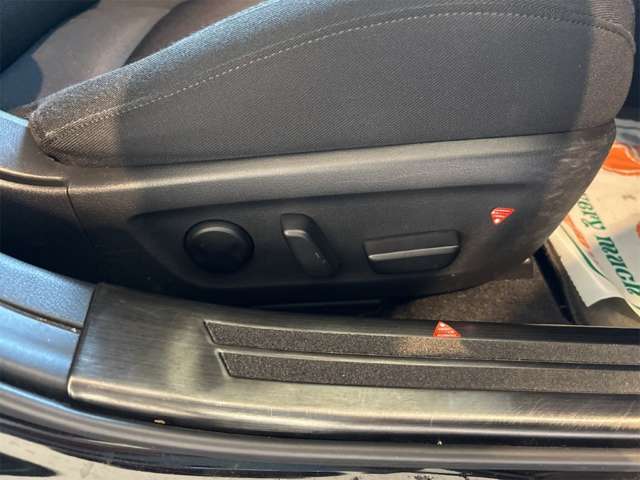 マツダ ＭＡＺＤＡ３　ファストバック ２．０ ２０Ｓ プロアクティブ ツーリング セレクション R2年 (近畿) 99