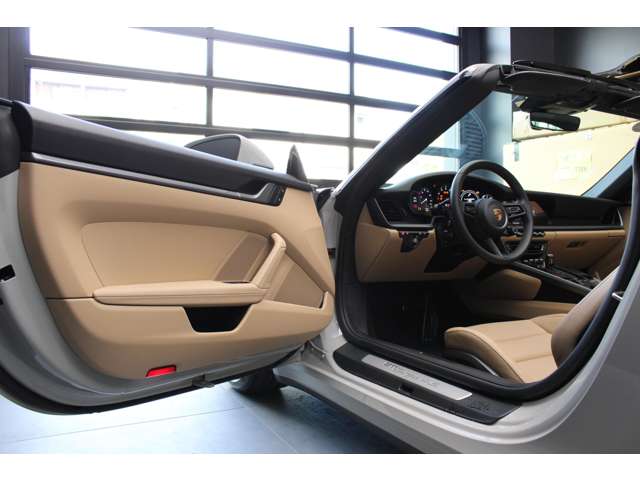 ポルシェ ９１１ タルガ４Ｓ ＰＤＫ R6年 () 99