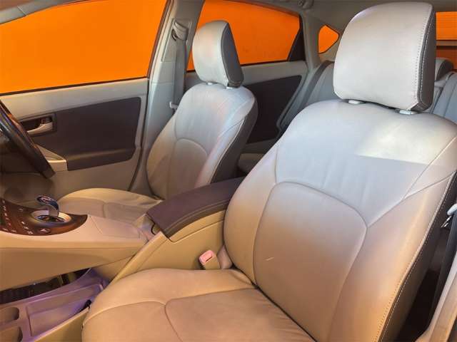 トヨタ プリウス １．８ Ｓ ＬＥＤエディション H23年 (近畿) 99