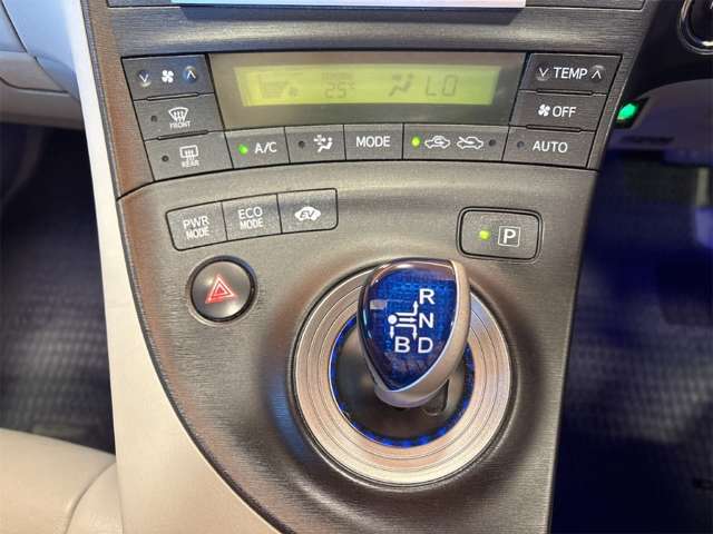 トヨタ プリウス １．８ Ｓ ＬＥＤエディション H23年 (近畿) 99
