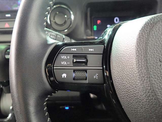 ホンダ Ｎ　ＢＯＸ カスタム ６６０ コーディネートスタイル モノトーン R6年 () 99