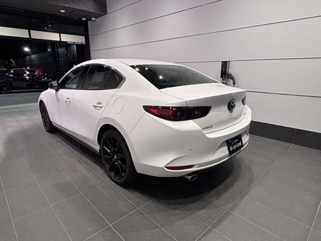 マツダ ＭＡＺＤＡ３　セダン ２．０ ２０Ｓ ブラック セレクション R7年 (関東) 99
