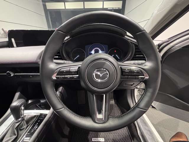 マツダ ＭＡＺＤＡ３　セダン ２．０ ２０Ｓ ブラック セレクション R7年 (関東) 99