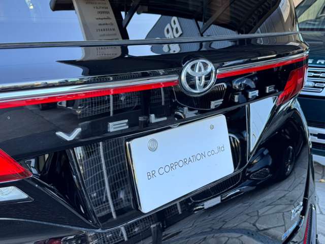 トヨタ ヴェルファイア　ハイブリッド ハイブリッド ２．５ エグゼクティブ ラウンジ Ｅ－ＦＯＵＲ ４ＷＤ R6年 () 99
