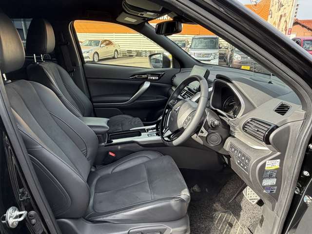 三菱 エクリプス　クロス　ＰＨＥＶ ＰＨＥＶ ２．４ Ｐ ４ＷＤ R3年 () 99