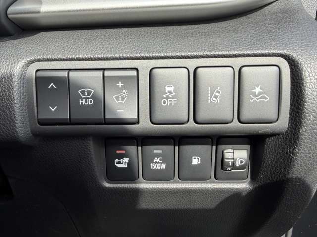 三菱 エクリプス　クロス　ＰＨＥＶ ＰＨＥＶ ２．４ Ｐ ４ＷＤ R3年 () 99