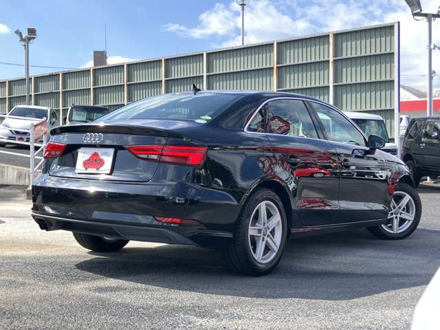 アウディ Ａ３　セダン ３０　ＴＦＳＩ R2年 (関東) 99