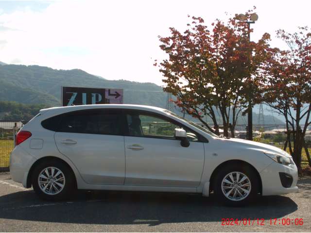 スバル インプレッサスポーツ １．６ Ｉ－Ｌ ４ＷＤ H25年 () 99