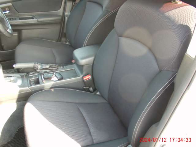 スバル インプレッサスポーツ １．６ Ｉ－Ｌ ４ＷＤ H25年 () 99