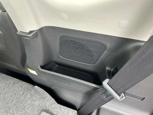 スズキ スペーシア ６６０ ハイブリッド Ｇ R8年 () 99