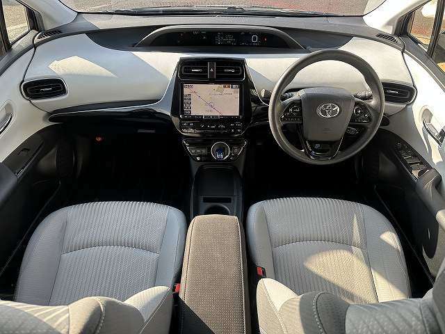 トヨタ プリウスＰＨＶ １．８ Ｓ R1年 (関東) 99