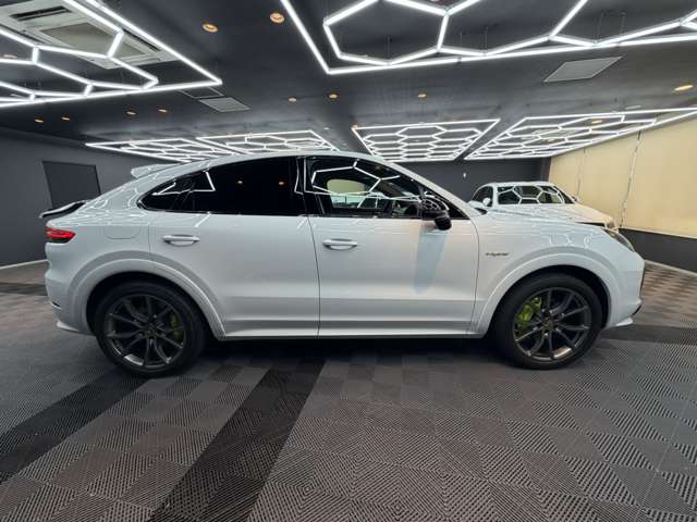 ポルシェ カイエン ハイブリッド Ｅハイブリッド ティプトロニックＳ ４ＷＤ R3年 (関東) 99
