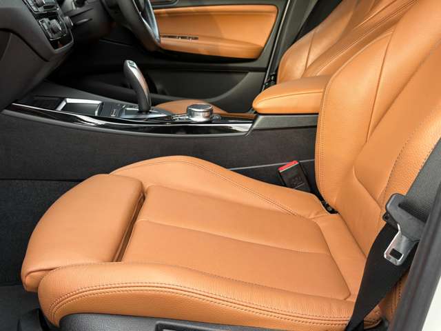 ＢＭＷ １シリーズ １１８ｉ　Ｍスポーツ　エディション　シャドー H29年 () 99