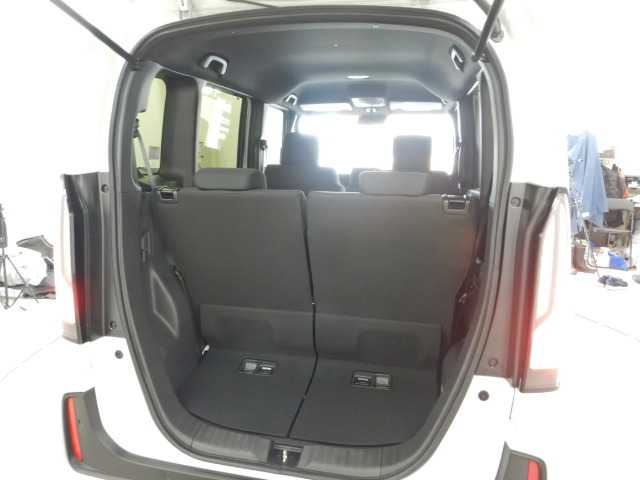ホンダ Ｎ　ＢＯＸ カスタム ６６０ R8年 () 99