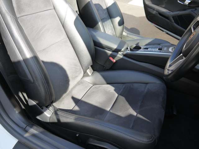 ポルシェ ７１８ボクスター ＰＤＫ H29年 () 99